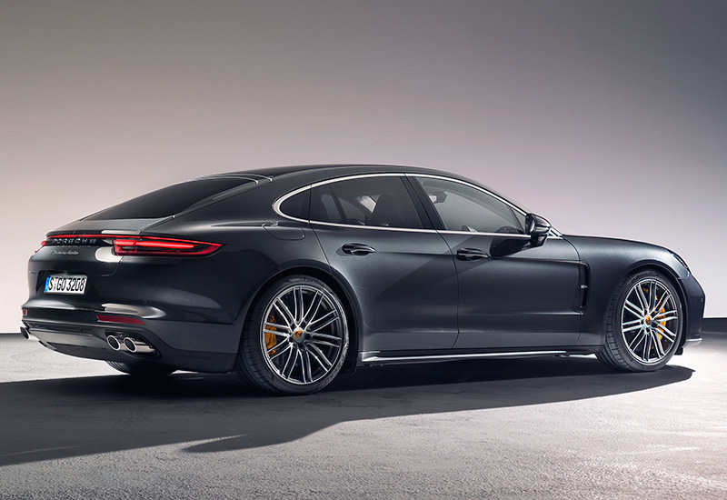 2017 Porsche Panamera Turbo (971)