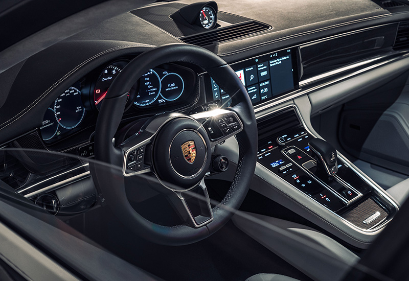 2017 Porsche Panamera Turbo (971)