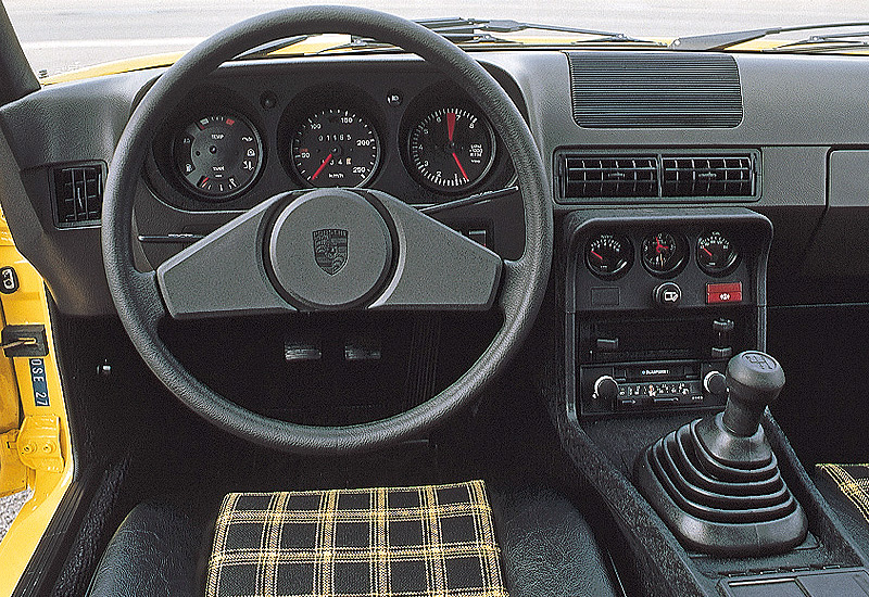 1976 Porsche 924 Coupe