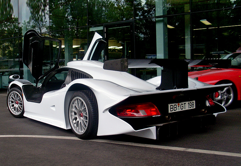 1998 Porsche 911 GT1 (996) Road car