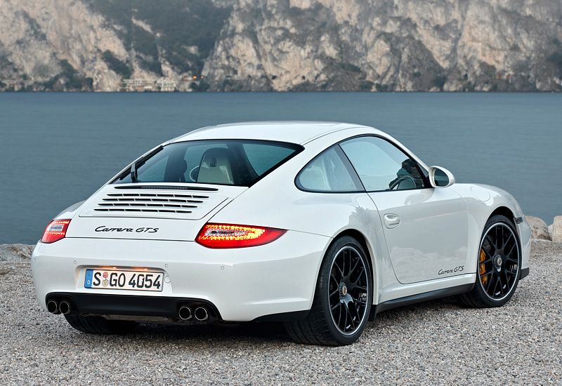 2010 Porsche 911 Carrera GTS Coupe (997)