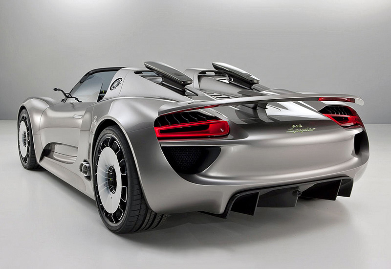 2010 Porsche 918 Spyder Concept