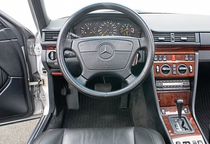1991 Mercedes-Benz 500E (W124) - price and specifications