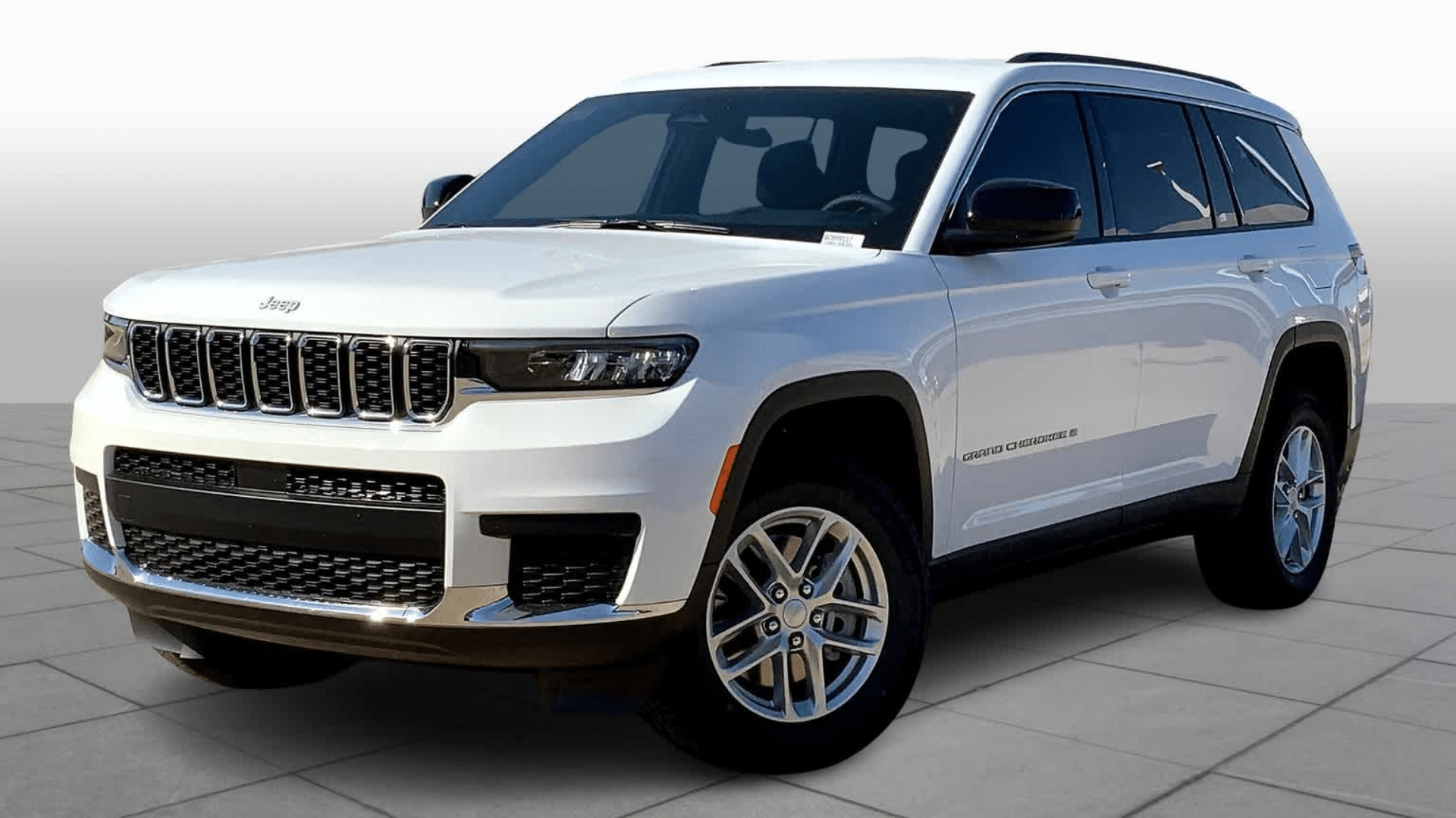 2025_Grand_Cherokee_Laredo