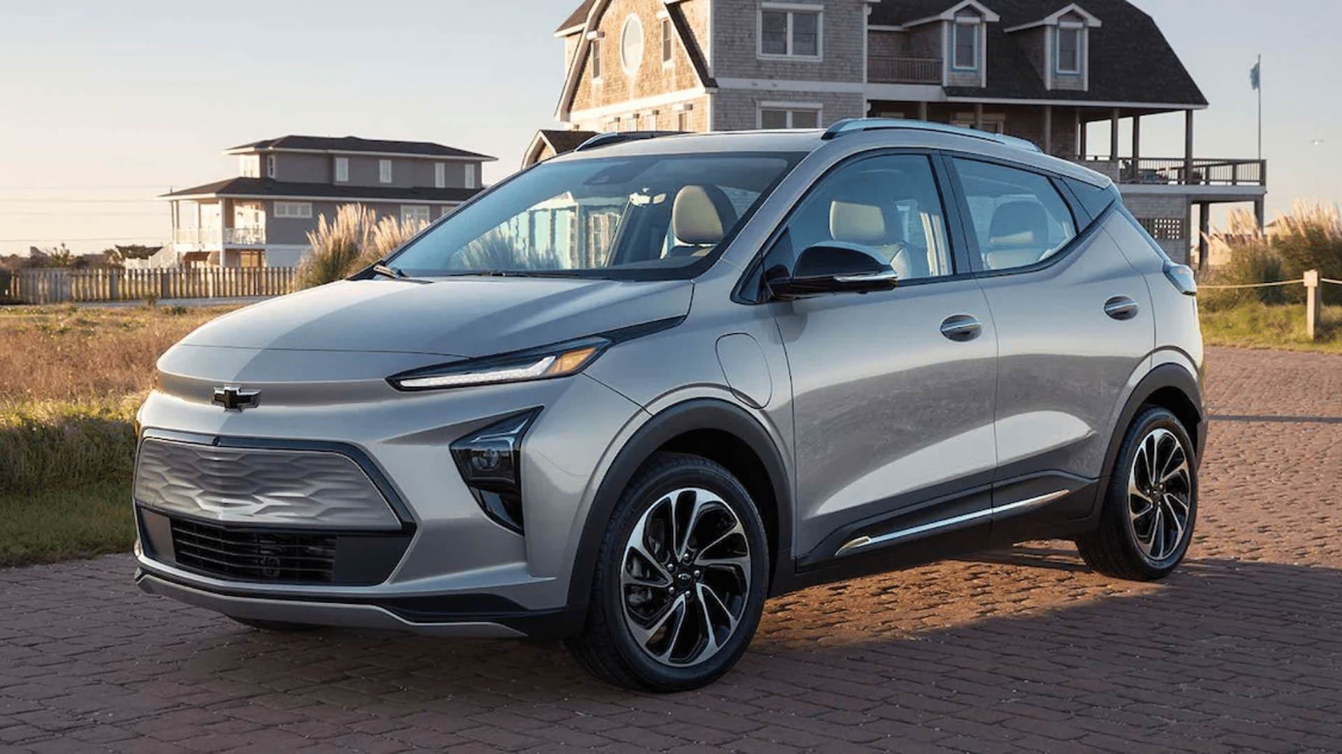 Chevy Bolt EUV 2023 Review- Range and Technology