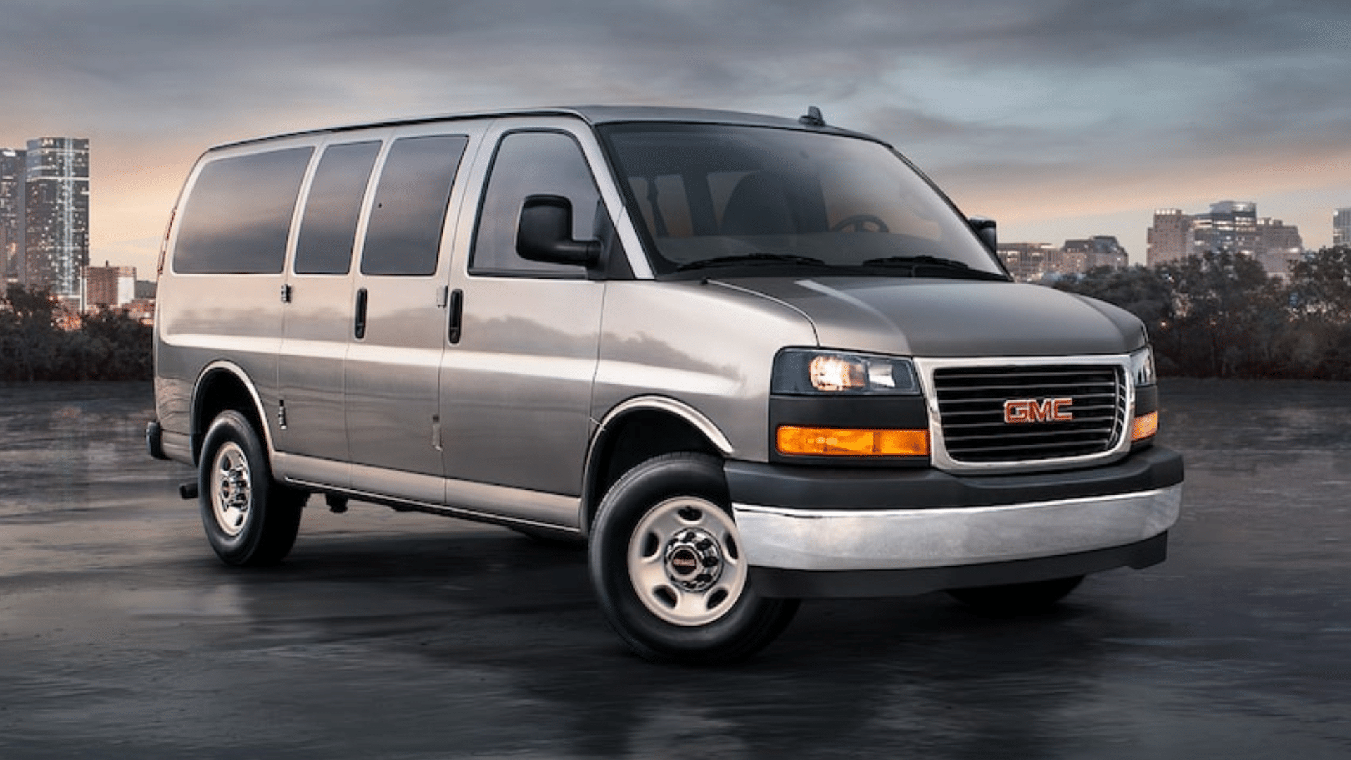 GMC Savana Passenger Van: Big Groups Made Easy