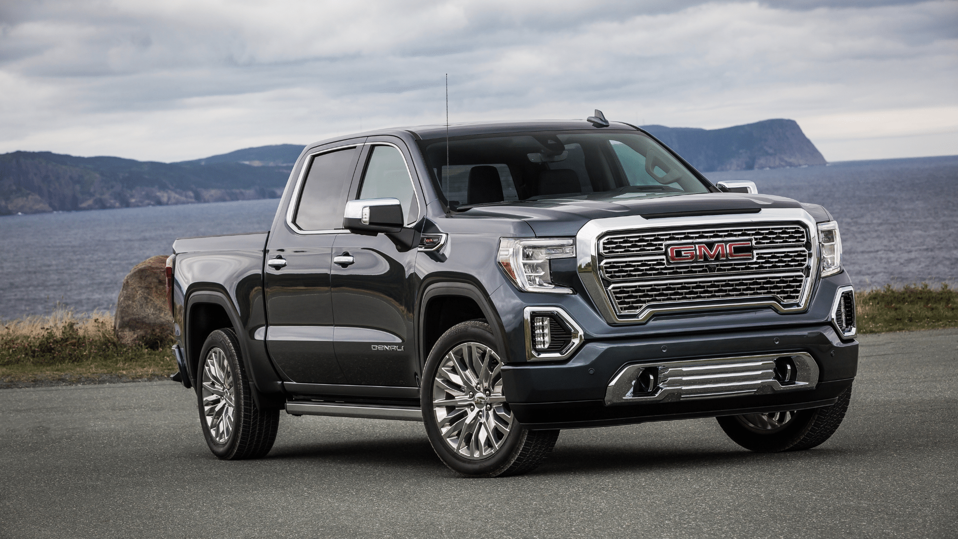 How Much Does a GMC Sierra Weigh?