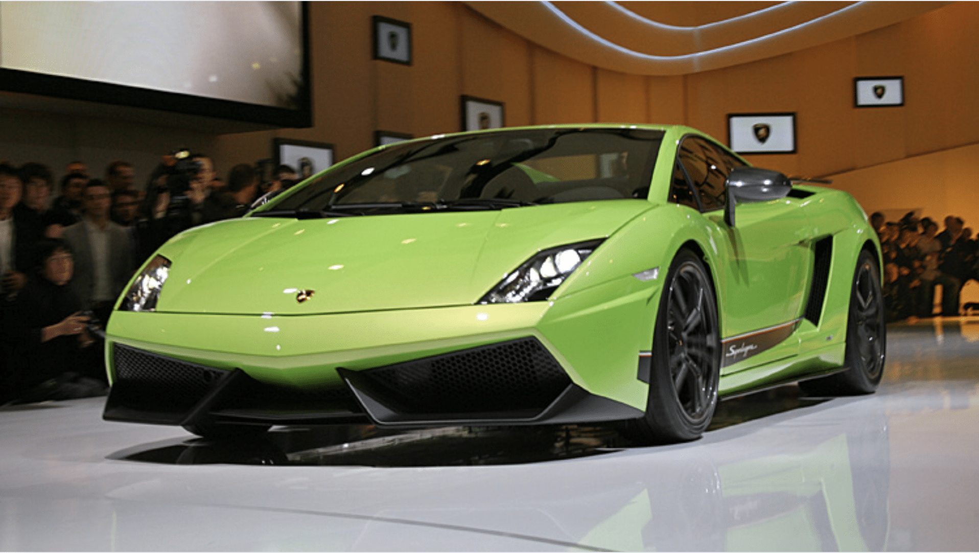 Lamborghini Gallardo LP 570-4 Superleggera – 202 mph (325 km/h)
