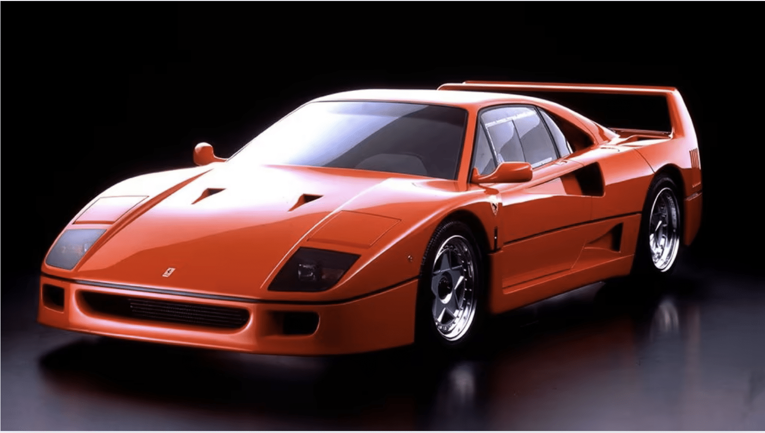 ferrari-f40-overview