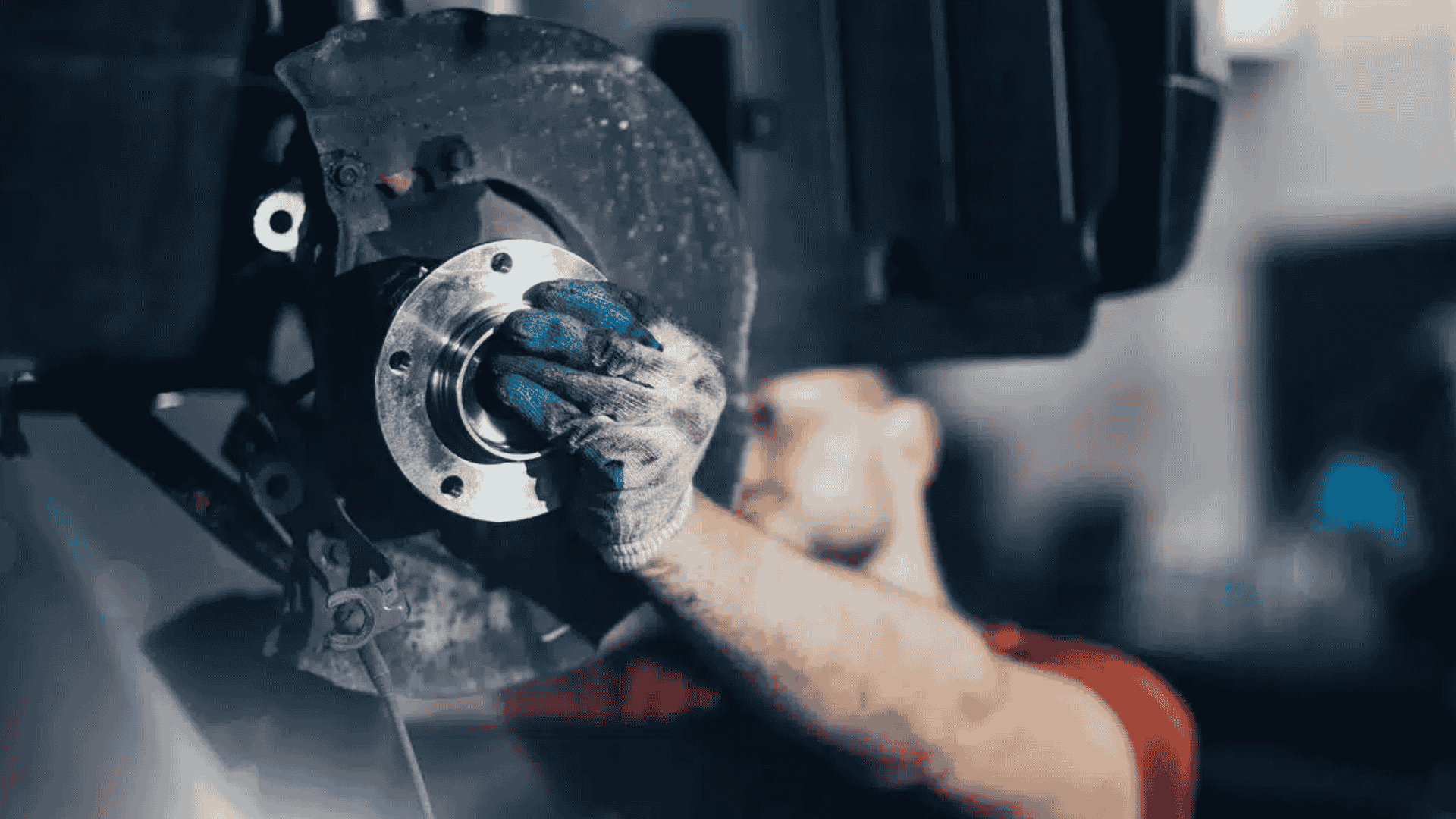 What Does Wheel Bearing Noise Sound Like?